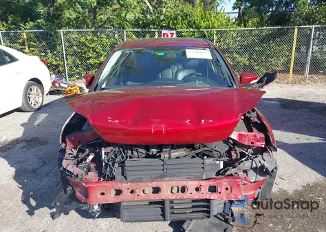 2014 Ford Focus Titanium from USA, damaged, VIN 1FADP3N2XEL447942